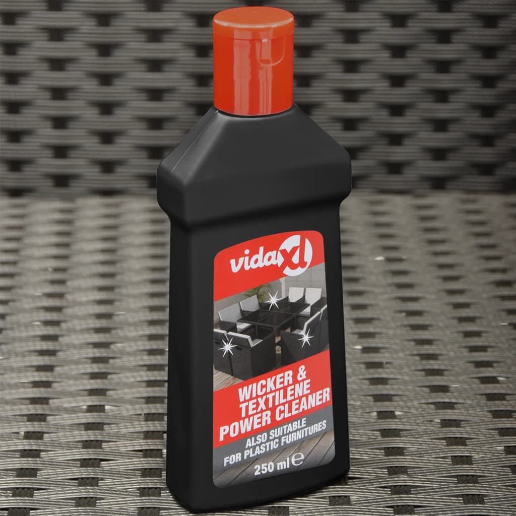 Detergente Per Mobili Da Esterno In Rattan E Textilene 250 Ml