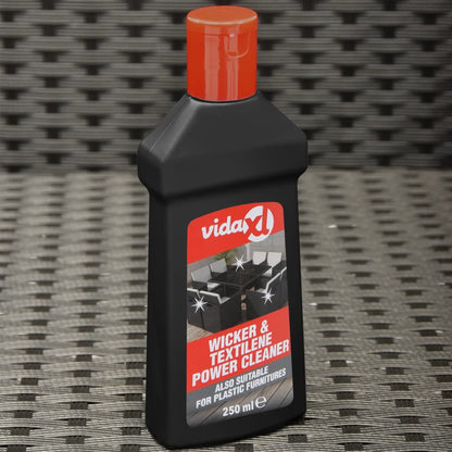 Detergente Per Mobili Da Esterno In Rattan E Textilene 250 Ml