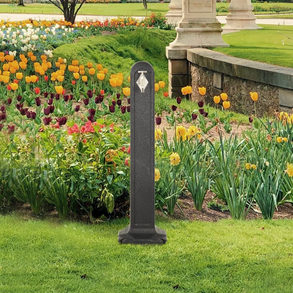 Cisterna Da Giardino E Rubinetto Effetto Pietra